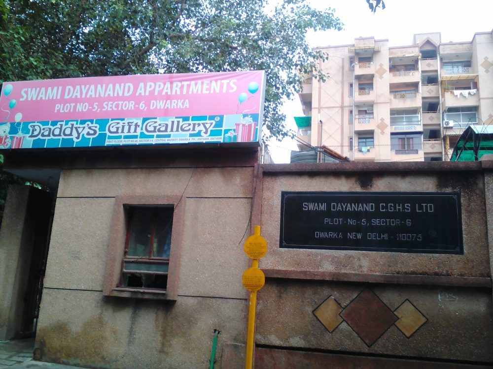 3 bhk flat for rent in Swami Dayanand Apartments