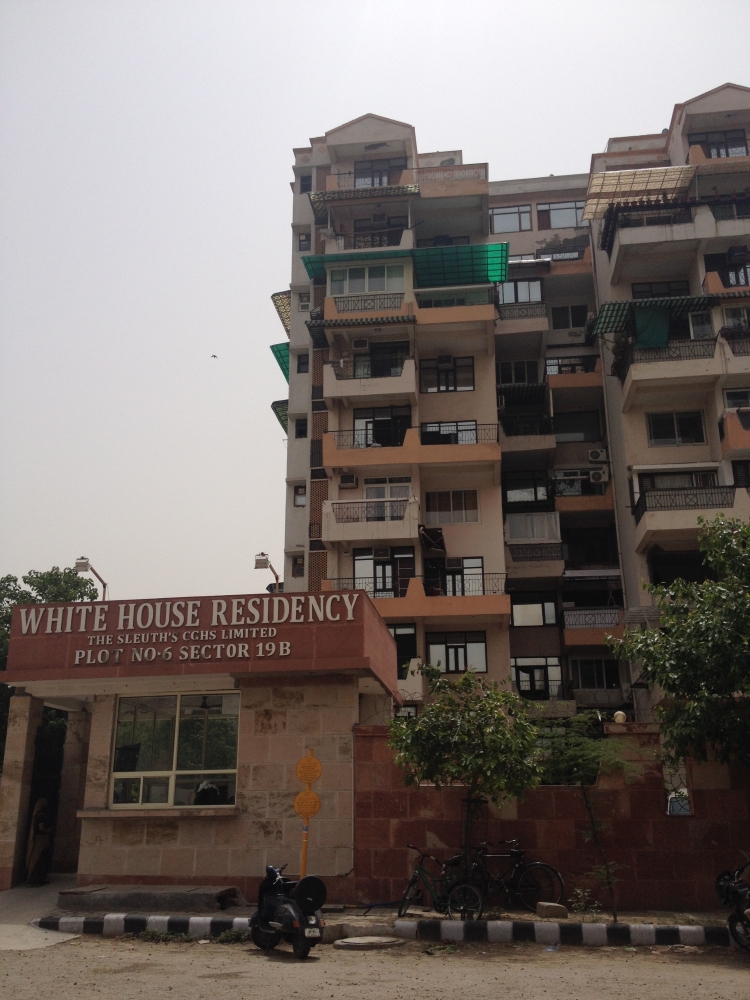 3 bhk flat for sale in White House Residency Apartment sector 19 Dwarka Delhi